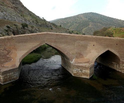 تونل انتقال آب به دریاچه ارومیه با تامین اعتبار امسال به بهره برداری می رسد 