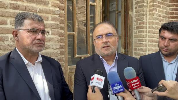 بیجار- نماینده مردم بیجار در مجلس شورای اسلامی گفت: احیای بناهای تاریخی بیجار می‌تواند به حفظ هویت فرهنگی گروس و رونق اقتصادی و گردشگری منطقه کمک کند.