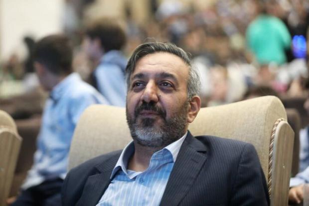 تبریز- رئیس سازمان فرهنگی، اجتماعی و ورزشی شهرداری تبریز، جشنواره «تبریزیم» را فرصتی برای انتقال پیام ایثار و مقاومت و پاسداشت شهدای جنگ تحمیلی اخیر دانست.