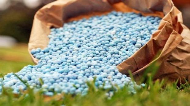 کشف بیش از ۲ تن کودشیمیایی قاچاق در اسکو