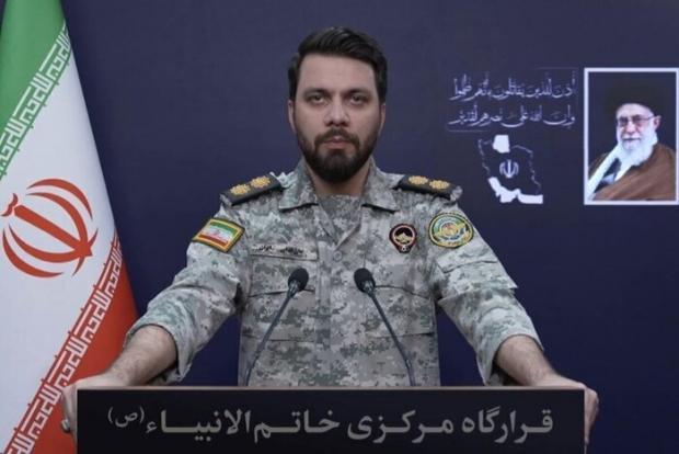  سخنگوی قرارگاه مرکزی حضرت خاتم‌الانبیا تاکید کرد: پیرو هشدارهای قبلی به هیچ عنوان به آمریکا اجازه دخالت در مدیریت تنگه هرمز را نمی دهیم و نخواهیم داد.