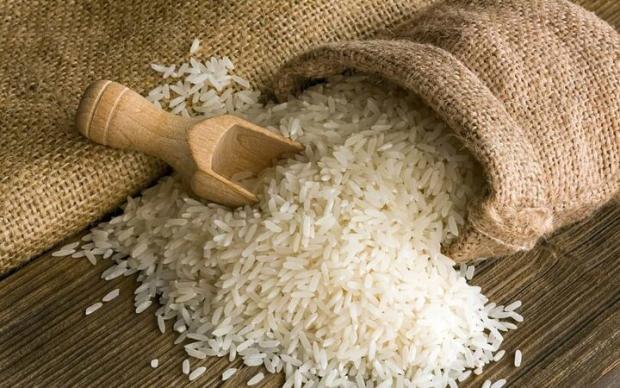 هیئت وزیران اختصاص ۱۰۰ هزار تُن برنج از محل موجودی شرکت بازرگانی دولتی برای توزیع در بازار را تصویب کرد.
