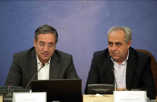 تفاهم مشترک استانداران آذربایجان‌غربی و آذربایجان‌شرقی برای تردد خودروهای پلاک منطقه آزاد

