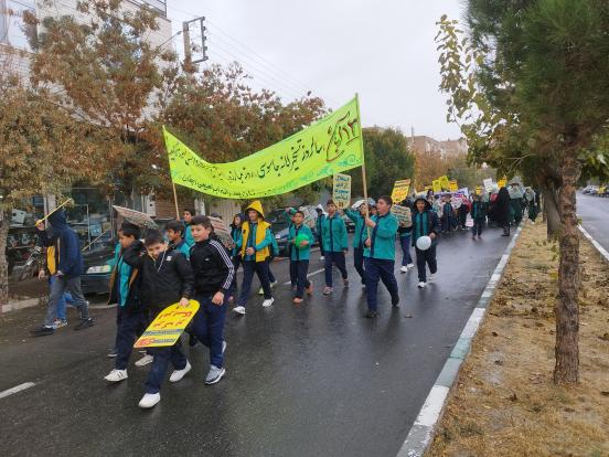 طنین زنگ استکبارستیزی در مدارس آذربایجان شرقی