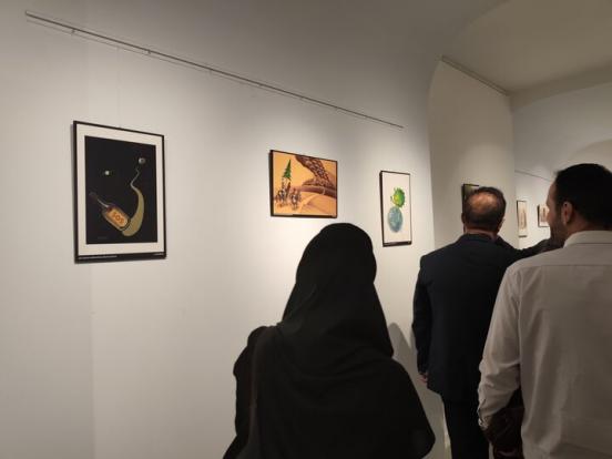 نمایشگاه گروهی کاریکاتور با موضوع کتاب و محیط زیست در گالری سوره پردیس سینما بهمن سنندج افتتاح شد.